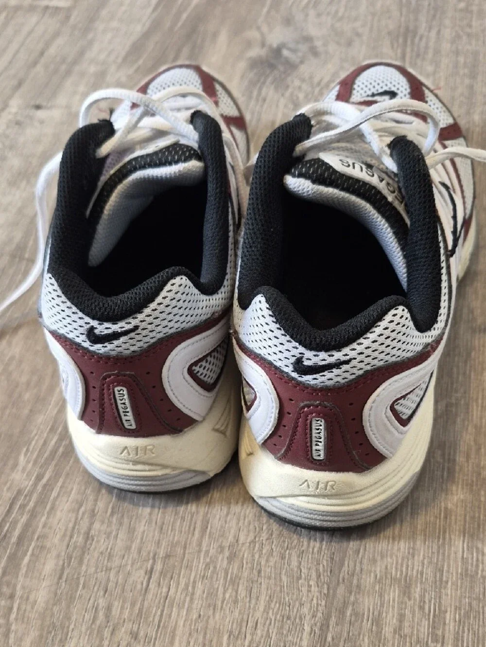 Nike lightweight air